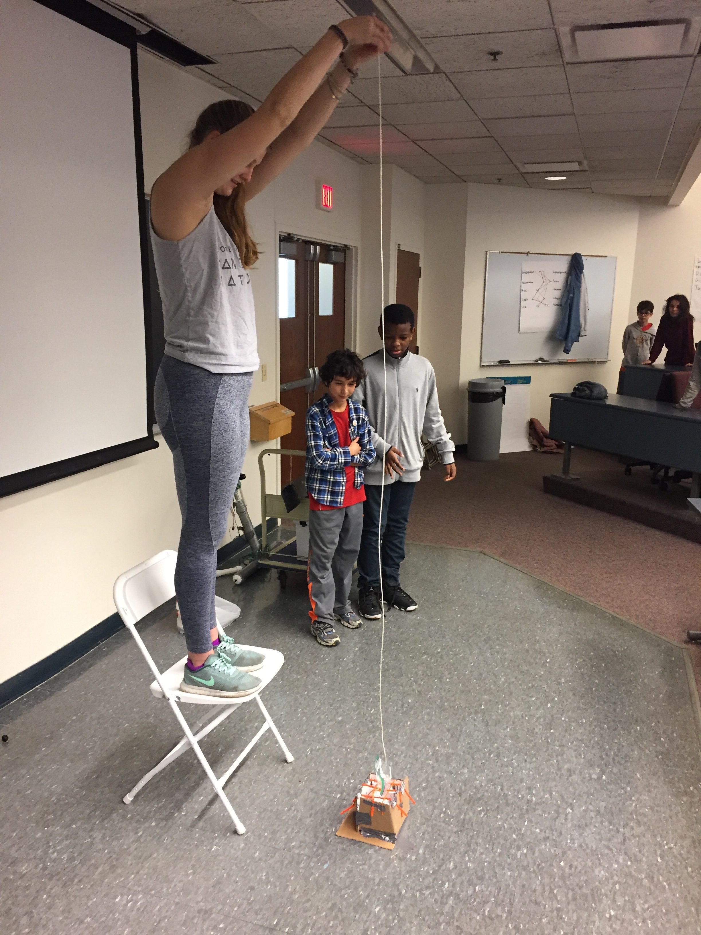 FT 10-27-17 ASME Volunteer Eve Dropping Eggs 3 – Center for STEM Education